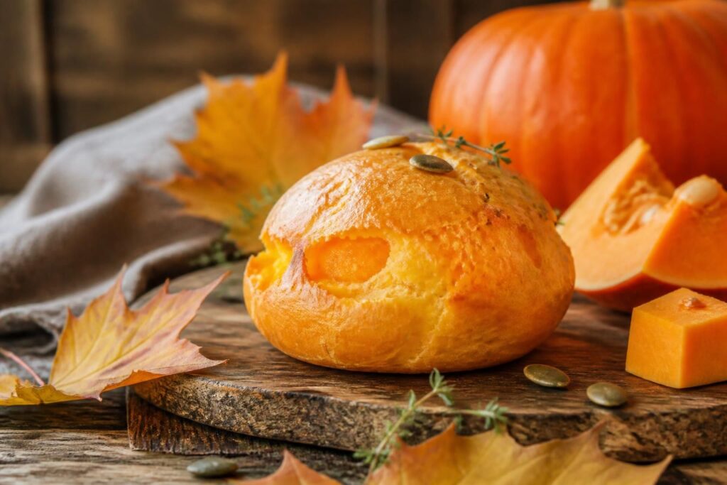 découvrez notre recette originale et gourmande de gougère à la citrouille, parfaite pour allier saveurs d'automne et délicatesse fromagère.